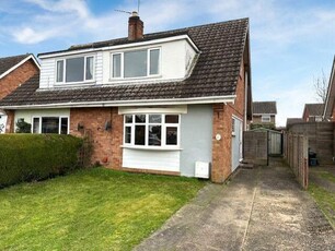 3 Bedroom Semi-detached House For Sale In Raunds