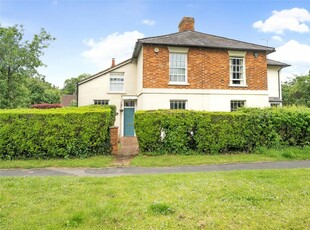3 bedroom semi-detached house for sale in Simpson Road, Simpson, Milton Keynes, Buckinghamshire, MK6