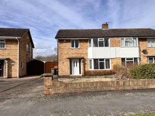 3 Bedroom Semi-detached House For Sale In Wigston