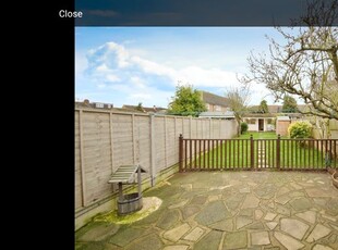 3 bedroom semi-detached house for sale Romford, RM7 7AR