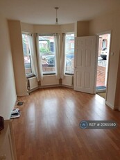 3 bedroom terraced house for rent in Belmont Road, Reading, RG30