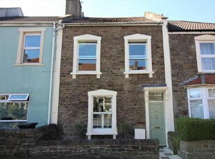 3 bedroom terraced house for rent in Cassell Road, Bristol, BS16