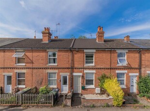 3 bedroom terraced house for rent in Stafford Road, Tonbridge, TN9