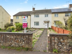 3 bedroom terraced house for sale in Beetons Way, Bury St. Edmunds, IP32