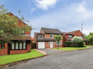 4 bedroom detached house for sale in Mount Close, Killingworth, NE12