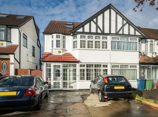 4 Bedroom End Of Terrace House For Sale In Harrow