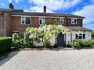 4 Bedroom End Of Terrace House For Sale In Hertfordshire