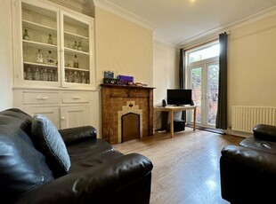 4 bedroom house for rent in Walton Street, Leicester, , LE3