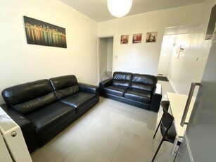 4 bedroom house for rent in Winnie Road, Selly Oak, Birmingham, West Midlands, B29