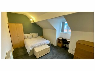 4 bedroom house share for rent in Mostyn Road, Edgbaston, Birmingham, West Midlands, B16