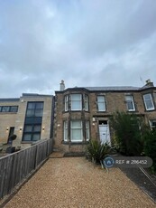 4 bedroom semi-detached house for rent in Campbell Road, Edinburgh, EH12