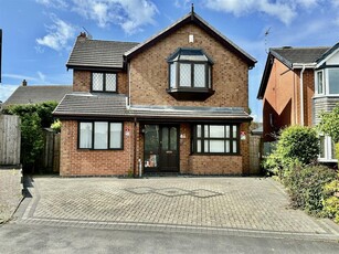 5 bedroom detached house for sale in Holbrook, Oadby Grange, Leicester, LE2