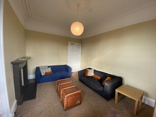 5 bedroom flat for rent in Barclay Terrace, Bruntsfield, Edinburgh, EH10
