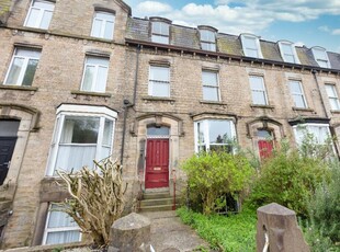 5 bedroom terraced house for sale in South Road, Lancaster, LA1