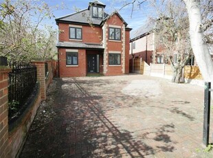 6 Bedroom Detached House For Rent In Hornchurch, Essex