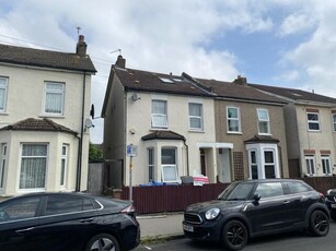 6 Bedroom House Of Multiple Occupation For Sale In Croydon, Greater London
