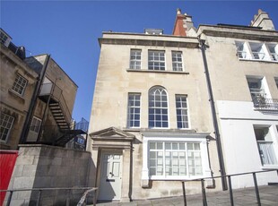 6 bedroom terraced house for rent in Belvedere, Bath, Somerset, BA1
