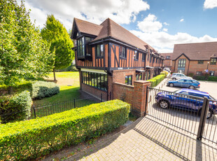 Apartment for sale with 2 bedrooms, Killick Mews, Ewell Road | Fine & Country