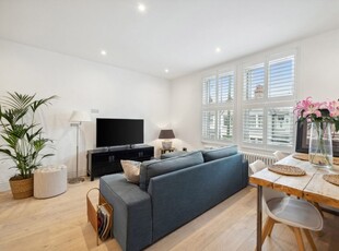 Apartment for sale with 3 bedrooms, White Hart Lane, London | Fine & Country