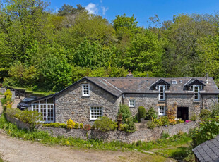 Barn Conversion for sale with 3 bedrooms, Lower Hareslade Barn, Bishopston | Fine & Country