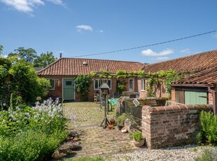 Barn Conversion for sale with 4 bedrooms, Mattishall | Fine & Country