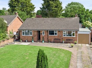 Bungalow for sale in Lower Cladswell Lane, Cookhill, Alcester B49