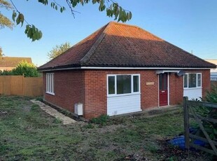Bungalow to rent in Staitheway Road, Wroxham, Norwich NR12