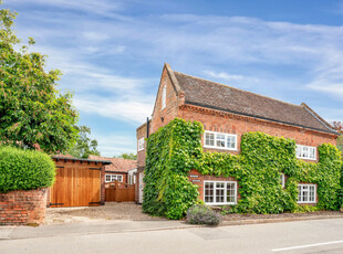 Cottage for sale with 4 bedrooms, Main Street, Epperstone | Fine & Country