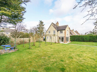 Cottage for sale with 4 bedrooms, School Lane, Middleton Stoney | Fine & Country