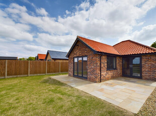 Detached Bungalow for sale with 2 bedrooms, Everetts Way, Tostock | Fine & Country