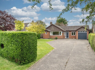 Detached Bungalow for sale with 3 bedrooms, Hall Lane, Blundeston | Fine & Country