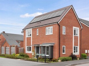 Detached house for sale in Hartpury Close, Broomhall, Worcester WR5