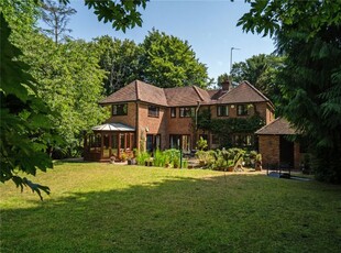 Detached house for sale in Mop End, Amersham HP7