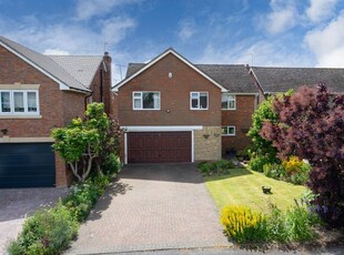 Detached house for sale in Orchard End, Edlesborough LU6
