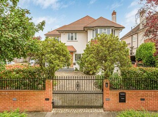 Detached house for sale in Sheen Common Drive, Richmond TW10