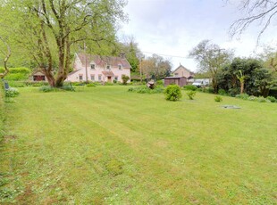 Detached House for sale with 3 bedrooms, Sterridge Valley, Berrynarbor | Fine & Country