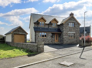 Detached House for sale with 4 bedrooms, 6 Maes Maldwyn, Llanddew | Fine & Country