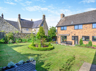 Detached House for sale with 4 bedrooms, Baker Street Gayton, Northamptonshire | Fine & Country