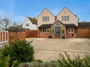 Detached House for sale with 4 bedrooms, Bascote Southam, Warwickshire | Fine & Country