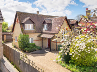 Detached House for sale with 4 bedrooms, Biggleswade Road, Upper Caldecote | Fine & Country