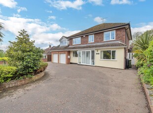 Detached House for sale with 4 bedrooms, Diss | Fine & Country