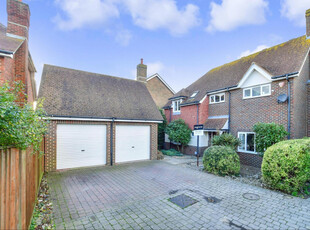 Detached House for sale with 4 bedrooms, Foreland Heights, Broadstairs | Fine & Country