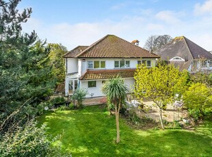 Detached House for sale with 4 bedrooms, Hayling Island, Hampshire | Fine & Country