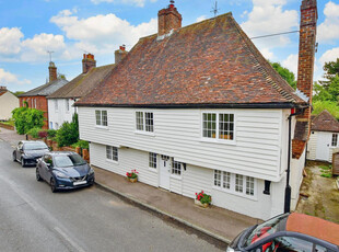 Detached House for sale with 4 bedrooms, High Street, Fordwich | Fine & Country