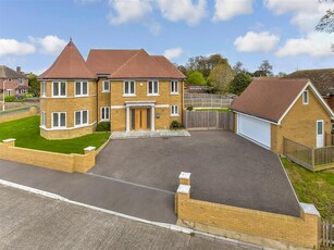 Detached House for sale with 4 bedrooms, Park Avenue, Broadstairs | Fine & Country