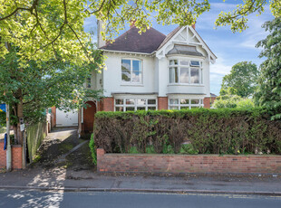 Detached House for sale with 4 bedrooms, Park Road, Loughborough | Fine & Country