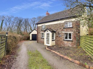 Detached House for sale with 4 bedrooms, St. Giles, Torrington | Fine & Country