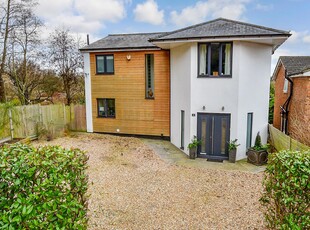 Detached House for sale with 4 bedrooms, St Martins Hill, Canterbury | Fine & Country