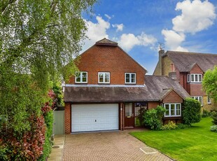 Detached House for sale with 4 bedrooms, St. Marys Meadow, Wingham | Fine & Country