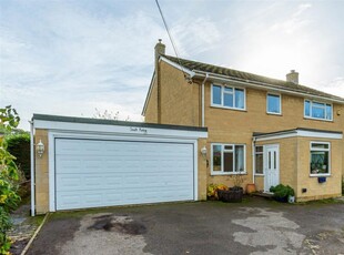 Detached House for sale with 4 bedrooms, Station Road, Launton | Fine & Country